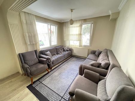 Hastahane Yaknı Eşyalı Köşe Ayrı Mutfaklı 1+1