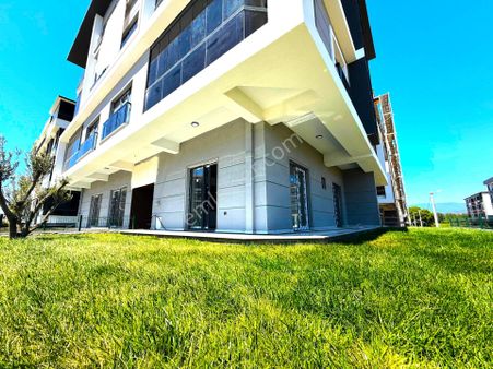 𝄞melodi'den Emsalsiz Bahçe Tasarımıyla Ön Cephe Yerden Isıtmalı Muazzam 1+1 Daire