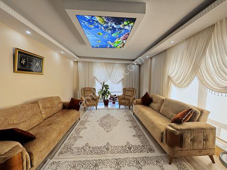 Çınarlı Mahallesinde Yatırımlık Ve Oturuml Lüks 3+1 Geniş Ferah