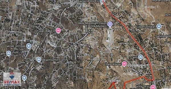 Becen'de Yola Cephe Satılık Kadastro Parseli