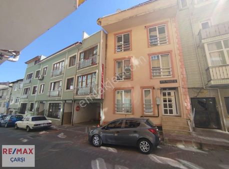 Remax Çarşı'dan Cumhuriyet Parkı'nda Kıralık 1+1 Daire