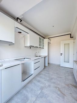 🏡 Muradiye Mahallesi 🏡 ✅2+1 90 M2 5 Katlının 2 Katı ❇️kombi Petekli