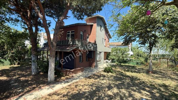 Haydar Emlaktan Kamaraderede 700 M2 İçinde Müstakil Köşe Villa