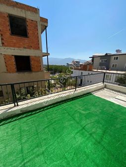 Bornova'da Toplu Taşıma Yakını 1+1 Kiralık Daire!