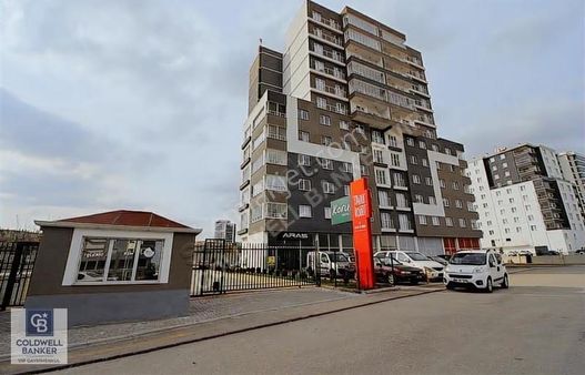 Yeni Bağlıca'da Merkezi Konumda, Kilerli,giyinme Odalı 4+1 Daire