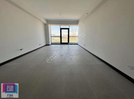 Ceylan Coşar'dan Ata Bulvarı Cepheli Balkonlu Otoparklı Klimalı