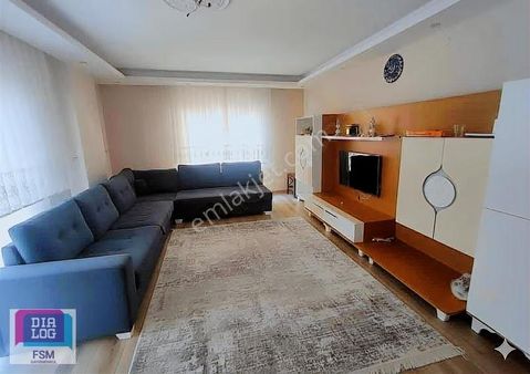 Ceylan Coşar'dan Çift Girişli Çift Mutfaklı Teraslı 6+2 Daire