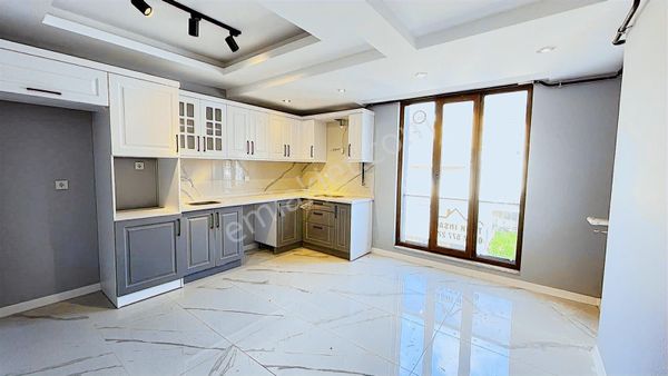 H.osmanda Satılık Lüx Dublex 3+1 Odalı Asansör Ve Otoparklı