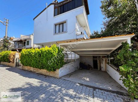 Kuşadası Davutlar Denize 150mt 4+2 Otoparklı Satılık Yazlık