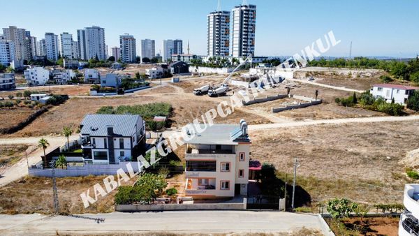 Adana Sarıçam Çarkıpare'de 2,5 Katlı Fırsat Bina { 56}