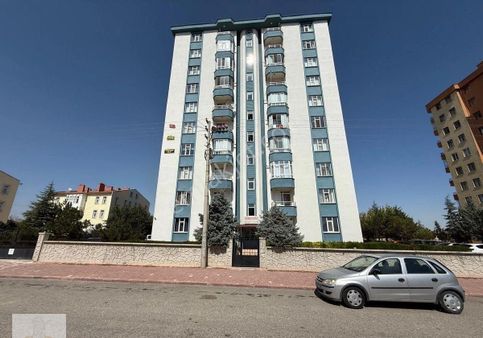 Selçuk Üniversitesi Kampüsü Karşısında 3+1 Güney Batı Cepheli Yapılı Satılık Daire