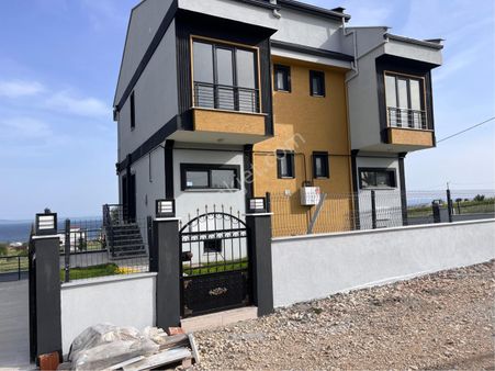 Şarköy İstiklal Mh. Full Deniz Manzaralı 4 Katlı 5+1 İkiz Triplex Satılık