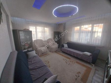 Kurtuluş Mah. İçi Yapılı Masrafsız Bakımlı Kombili Ara Kat Satılık 3+1 Daire