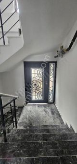 Emlak Kent'ten Yatırımlık Ara Kat Satılık 1+1 Daire