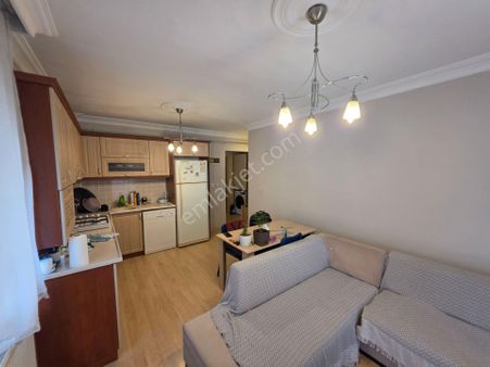 Altın Emlak'tan Yenişehir Tramvay Durağına Çok Yakın 1.kat 1+1 Daire