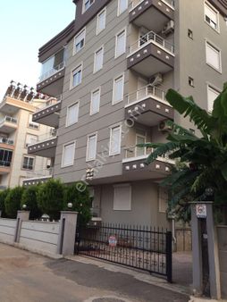 Konyaaltı Hurma'da Merkezi Konumda Otoparklı Full Eşyalı 2+1 Daire