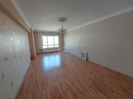 Hesaplı__topçu-elvankent'de__satılık__3.kat 3+1__ön Cephe