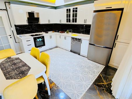 Fevzi Çakmak Mah. Okullar Bölgesin'de Geniş Oturum Lüks 3+1