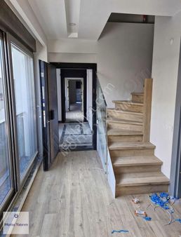 Lara'da Denize Yakın Konumda Sıfır Lüks Satılık Dubleks Daire