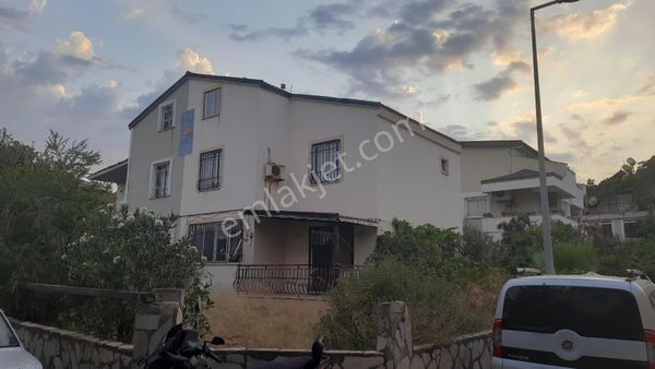Marmaris Armutalan 346.sokakta Satılık Tripleks Villa