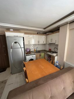 Zeki Emlak'tan Muradiye'de Eşyalı Kiralık Dubleks 1+1 Daire