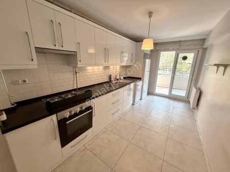 Kazımdirik Mahallesi Gediz Caddesinde 3+1 Kiralık Daire