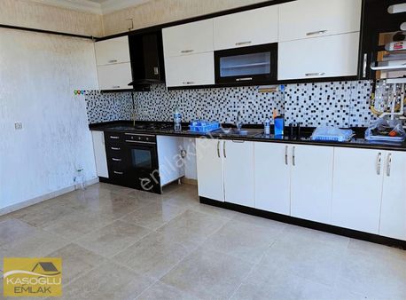 Kaşoğlu Gayrimenkul'den Güvenevler'de Kiralık 2+1 Daire