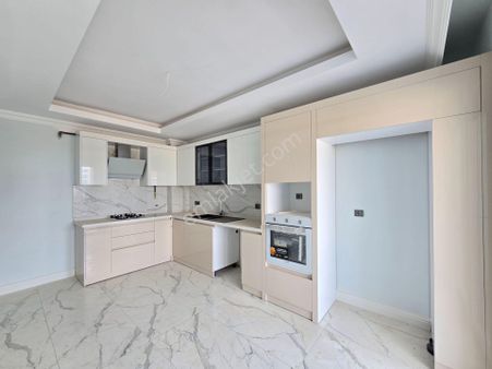 112 Çağrı Merkezi Yakını Kosova Mahallesinde Site İçi 3+1 Daire