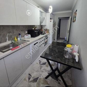 Bayraklı Emek Mahallesinde 3+1 Satılık Daire