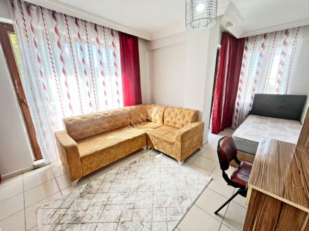 Kz Grup'tan Fatih'de 2+0 50 M2 Arakat Doğalgaz Dahil Eşyalı Kiralık Apart