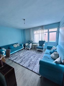 Torunlar Emlaktan Satılık 2+1d.gaz Sobalı Balkonlu 2.kt 28 Hisseli Daire Yenimah.