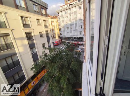 Azmir'den Satılık Cadde Üstü Ara Kat 2+1 Daire For Sale للبيع