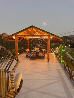 Manisa Salihli M&ş Gayrumenkulden Satılık Tavuk Çiftliği Ve Tarla.....