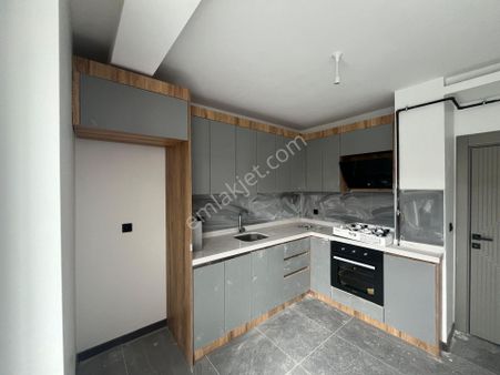 Sincan Mareşal Çakmak Mah Sıfır Asansörlü 3+1 Daire