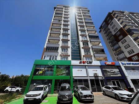 Havaalanı Yolunda Cadde Cepheli 3 Katlı Emsalsiz Dükkan