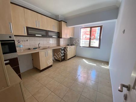 Altınoluk İlkbahar'dan Müstakil Girişli Bahçeli 2+1 Ayrı Mutfak Masrafsız Daire