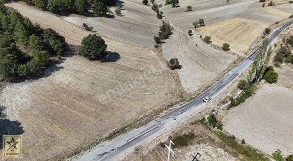 Geleceğin Değerini Bugünden Alın Asfalt Kenarı Arazi 150.000 Tl
