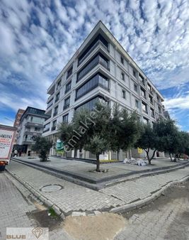 Bande Aceh Parkı Yanında Kiralık Dukkan