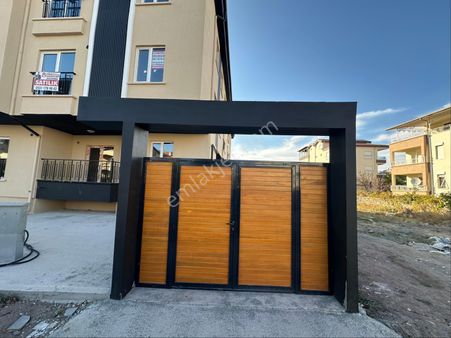 K.bölcek Mah.kültür Merkezi Civarında Arakatta 2+0 75m2 Asansörlü Güney