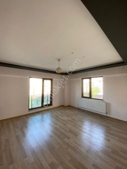 Vali Mithat Bey Mahallesinde Yeni Yapı Satılık Site İçi 3+1 Daire