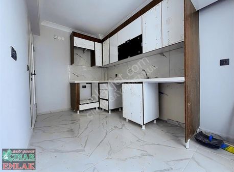 Çınar'dan Yüksek Kullanım Alanına Sahip 3+1 Giriş Dairesi !!!!!!