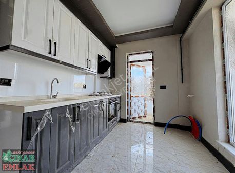 Çınar'dan Bölgenin En Geniş Ve Ferah 3+1 Giriş Dairesi Satışta