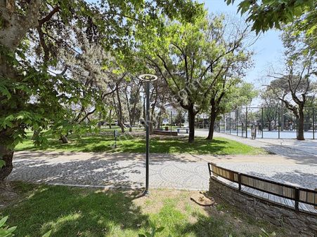 Moda'nın Kalbinde 240m2 Yeni Bina Da 4+1 Satılık Daire