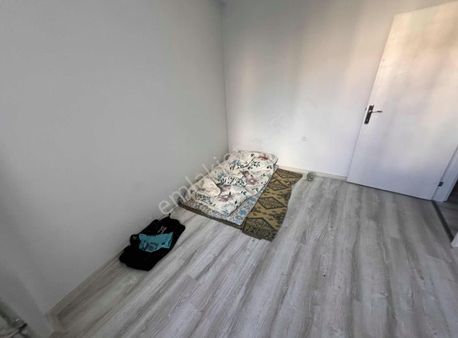 İks Emlaktan Satılık 1+1 Daire