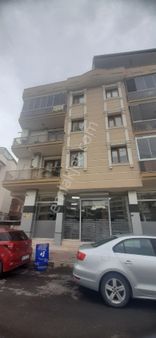 Karşıyaka Cumhuriyet Mah. / 2+1 / Kapalı Mutfak