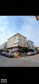 Karşıyaka'da Bahçelievlerde 3+1 Satılık Daire