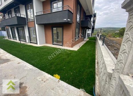 İbrikdere Mh. Kendine Ait Bahçe Kullanım Alanına Sahip 3+1 Daire