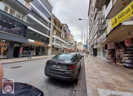 Kaan Gayrimenkulden Mükemmel Konumda Satılık İşyeri