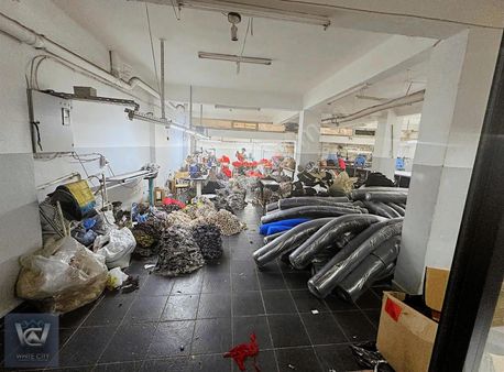 Kelepir Satılık 210 M2 Bodrum Dükkan