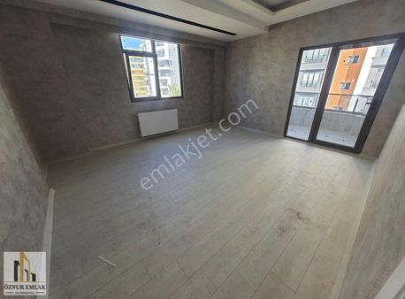 Öznur Emlaktan Akbayırda Satılık 2+1 Lüks Daire